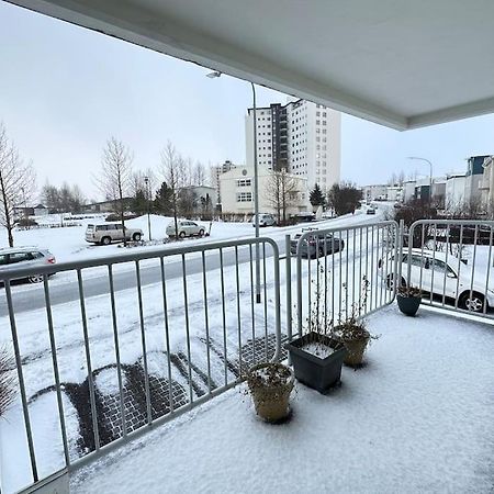 Spacious And Family Friendly Apartment In Reykjavik Exterior photo