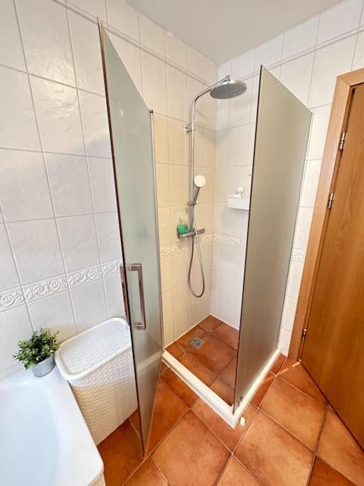Spacious And Family Friendly Apartment In Reykjavik Exterior photo